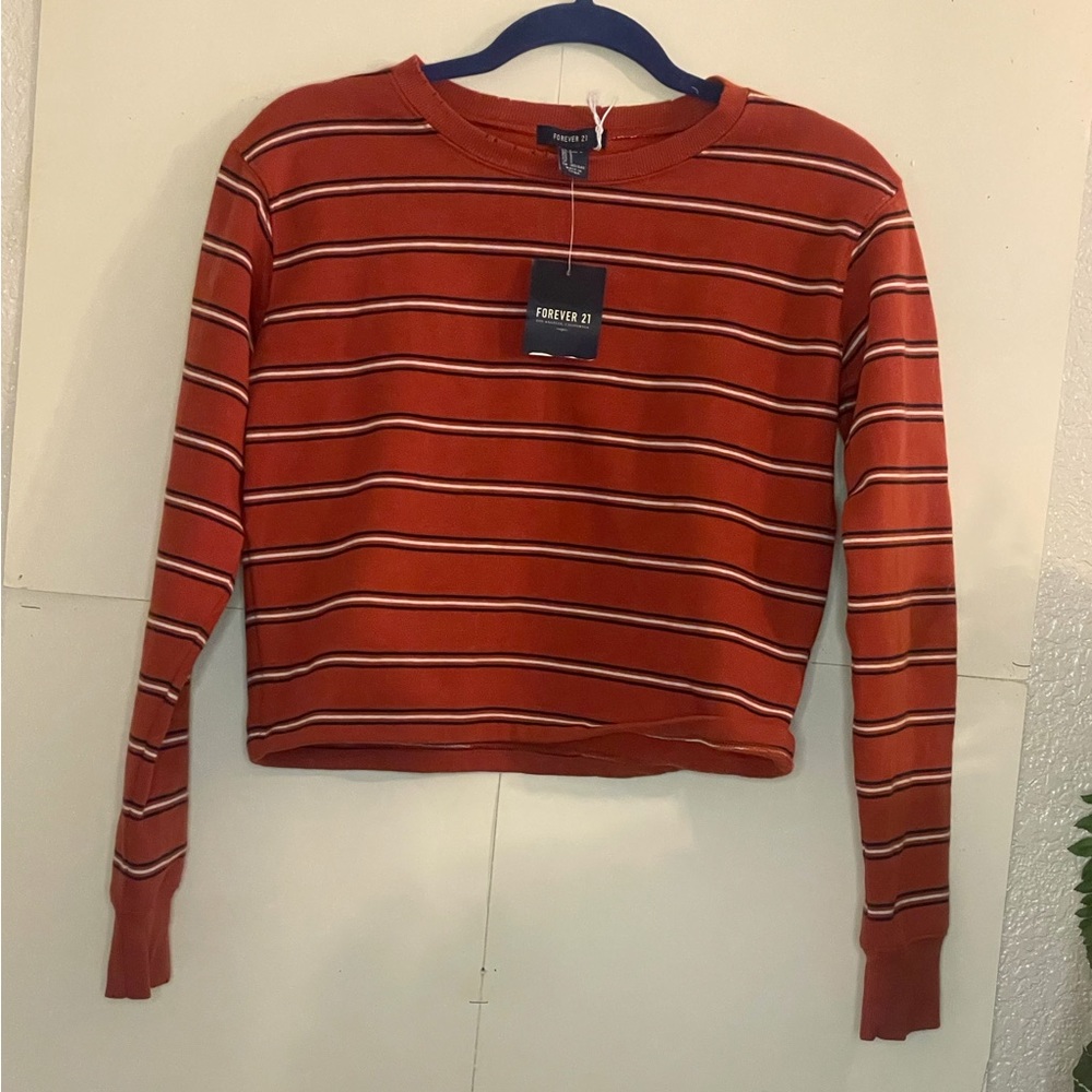 Forever 21 Cropped Sweatshirt Size Small